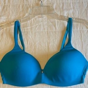Women Victoria's Secret Ipex Bra Wireless 36C